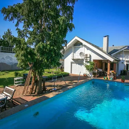 Vila Justin I. With Pool * Lublaň